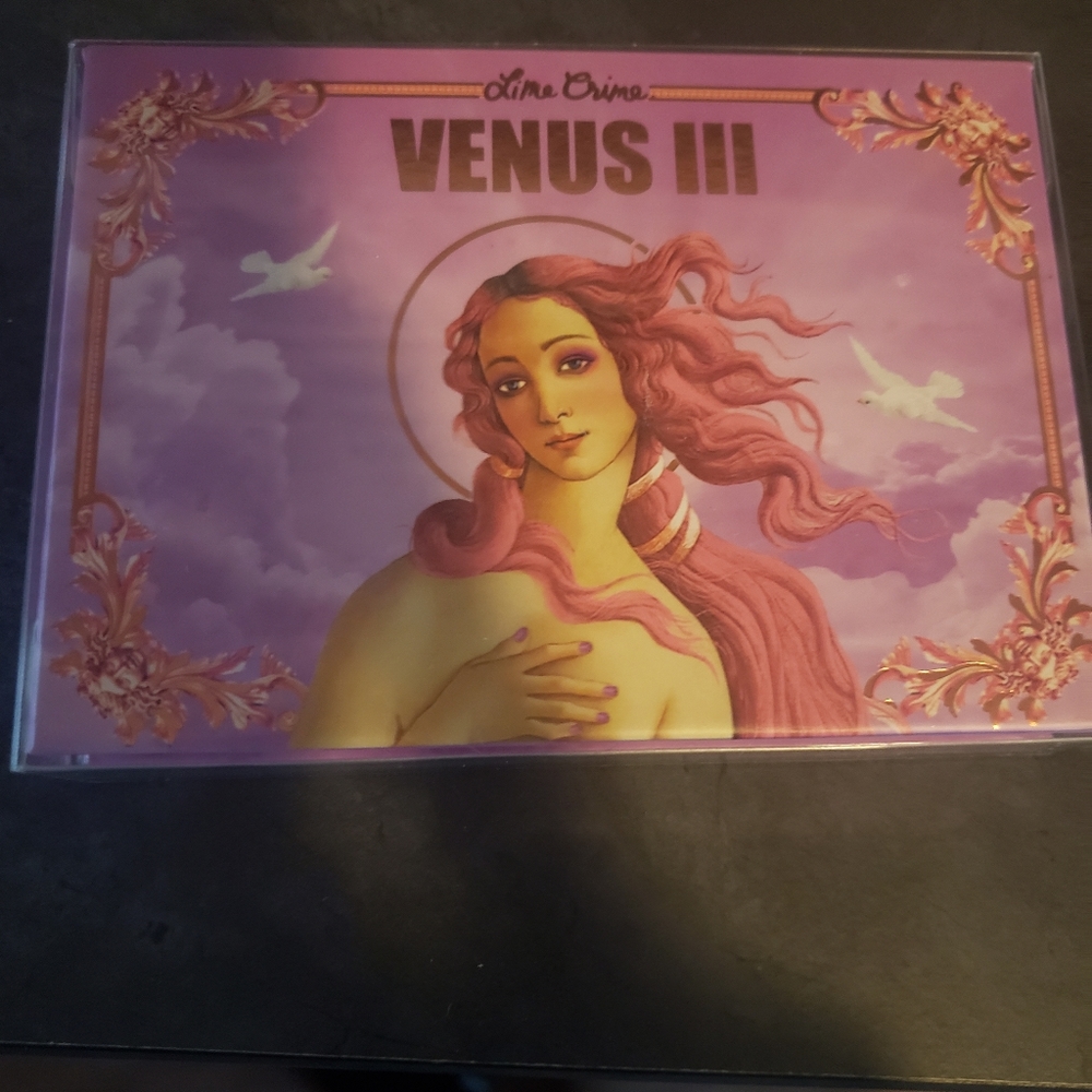 Lime crime Venus 3